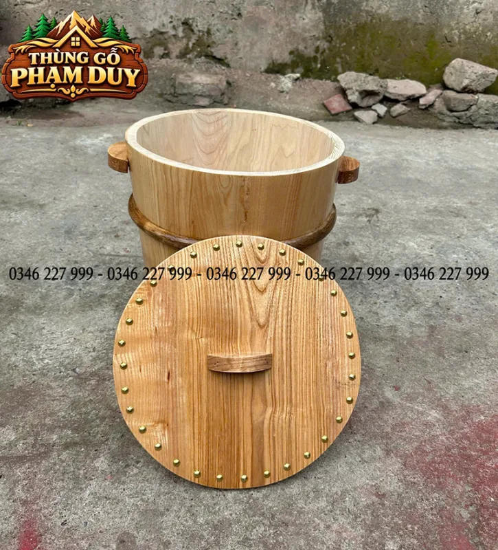 thùng gạo gỗ sồi nắp đinh đồng đai mây cao cấp